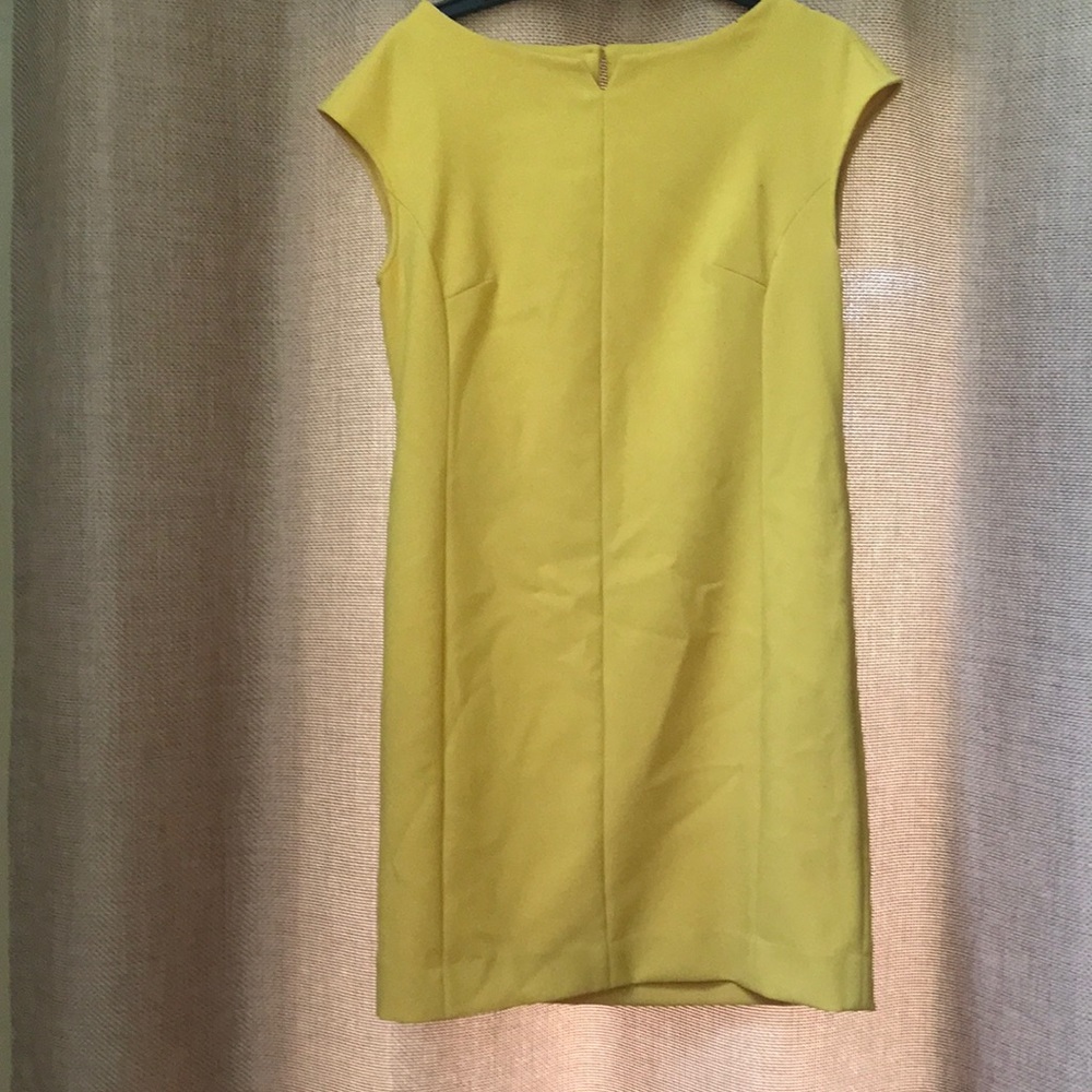 Size 6 yellow dress Ann Taylor
